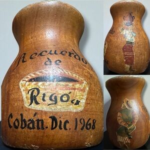 373 Vintage 1968 Hand-Painted Brown Wooden Souvenir Vase Recuerdo de Rigó, Cobán
